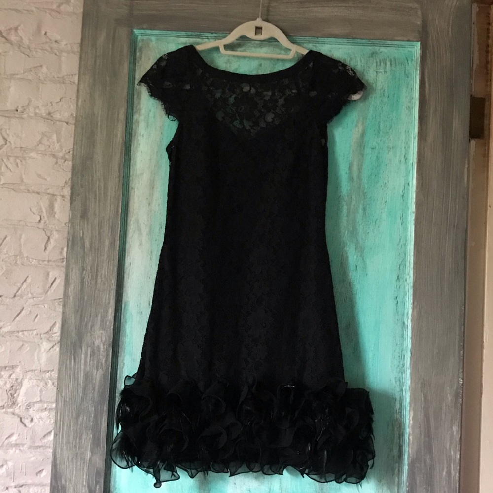 Jessica Simpson lace dress w/ slip & feather trim
